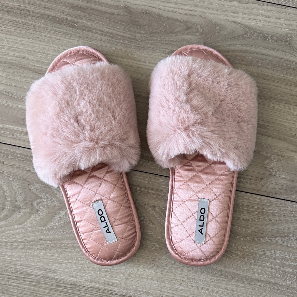 Aldo faux fur quilted slipper slides
